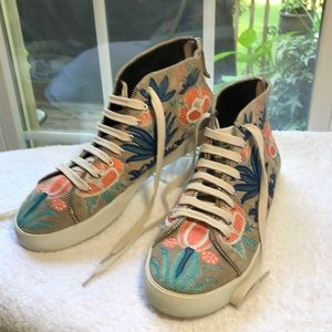 Like NEW! Rebecca Minkoff Zaina Heavy Embroidered Floral Sneakers